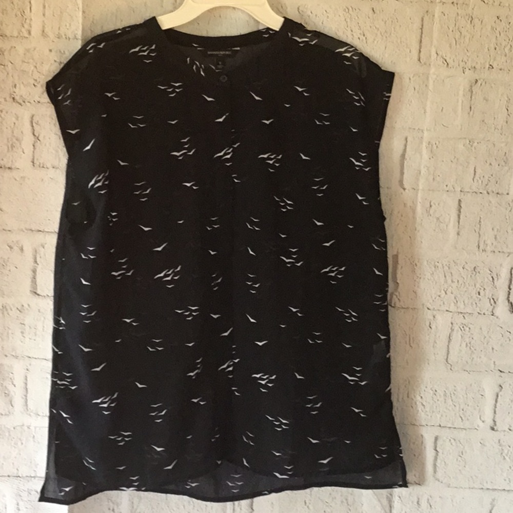 BANANA REPUBLIC BLACK SHEER BUTTON UP SHIRT S